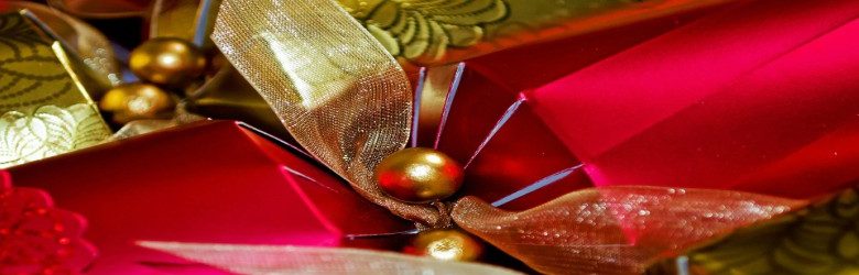 red and gold cracker at christmas