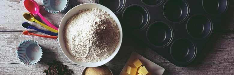 baking tray and untensils